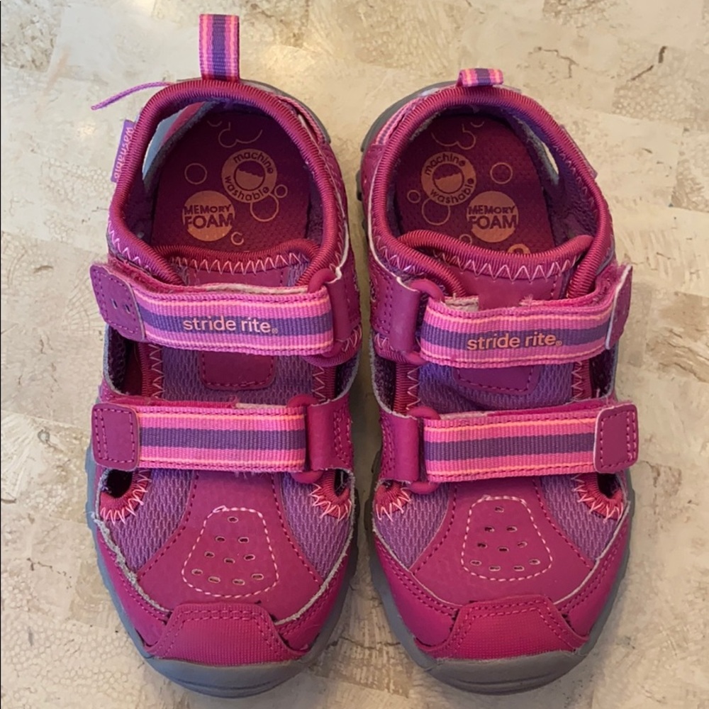 Stride rite girl sandal Christiana pink purple